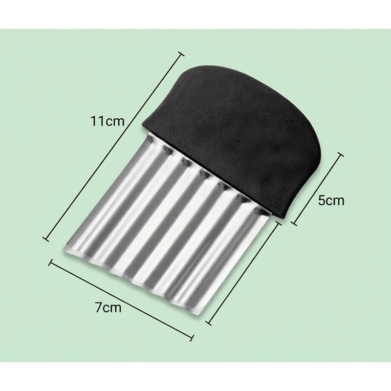 Stainless Steel Crinkle Cutter for Potatoes – Wavy Vegetable Slicer