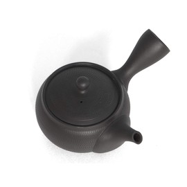 NAOKI TAKEMOTO - Japanese Tea Pot Tsuba Maruba. Black, Tokoname Clay, Handmade on the Potter's Disc, Integrated Ceramic Strainer