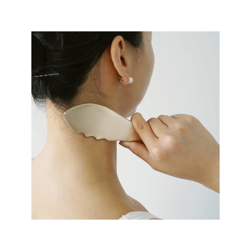 Notdam Bangjja Yugi Fish Gua Sha Massager / 놋담 방짜유기