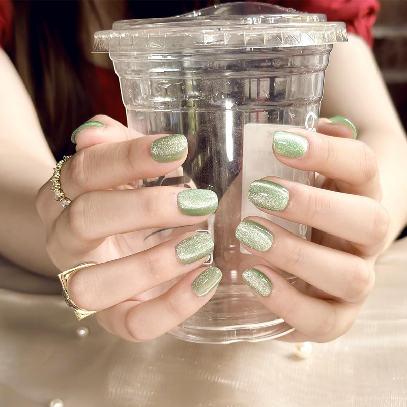 Sun&Beam Nails Handmade Nail Tip, Short, Round, Plain, Young Green,