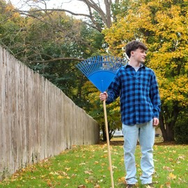 Leaf Rake – 22.5" Resin Head – 48" Hardwood Handle, Blue