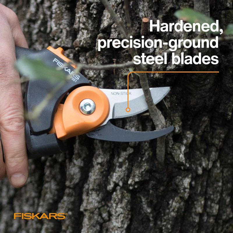 Fiskars Pruning Shears, Bypass Pruner that Cuts Through Stems up