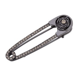 Retro Hand Carved Petals Crystal Camellia Rose Safety Pin Brooch for Women Cardigan Hat Scarf Suit Sweater Pins (Vintage Black)