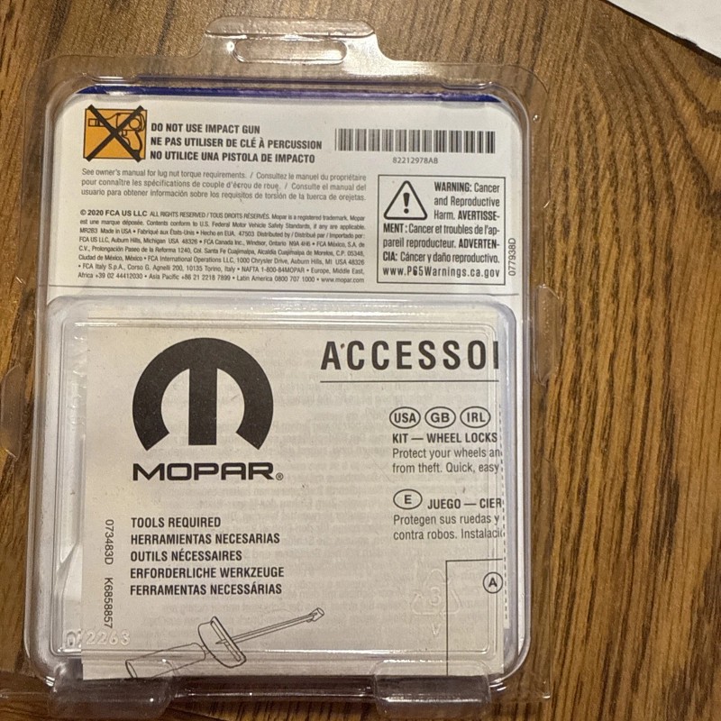 Mopar NEW Genuine OEM Mopar 82212978AB Wheel Lock Kit Jeep