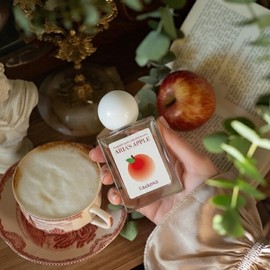Arya's Apple |Freshly picked sweet apples from the orchard at dawn  - (SO-0438) Sweet Aria's Apples / 아리아의 사과 | 새벽 과수원에서 갓 딴 스윗사과  - (SO-0438) 스윗 아리아의 사과