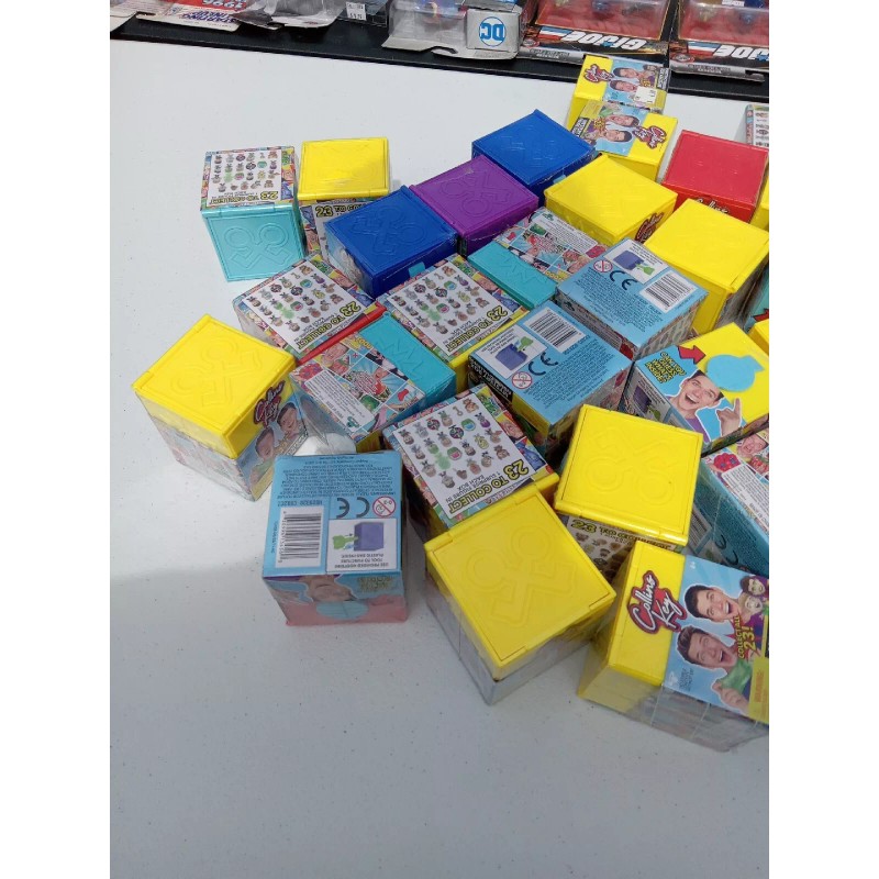 keyper conpany Lot 4 Collins Key Box Figure Challenge Collins