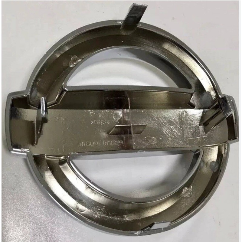 Nissan Xterra Pathfinder Frontier Front Chrome Grille Emblem 2005-2016