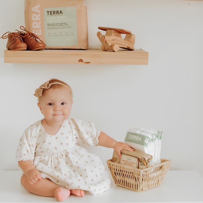Terra Size 4 Diapers: 85% Plant-Based Diapers, Ultra-Soft & Chemical-Free