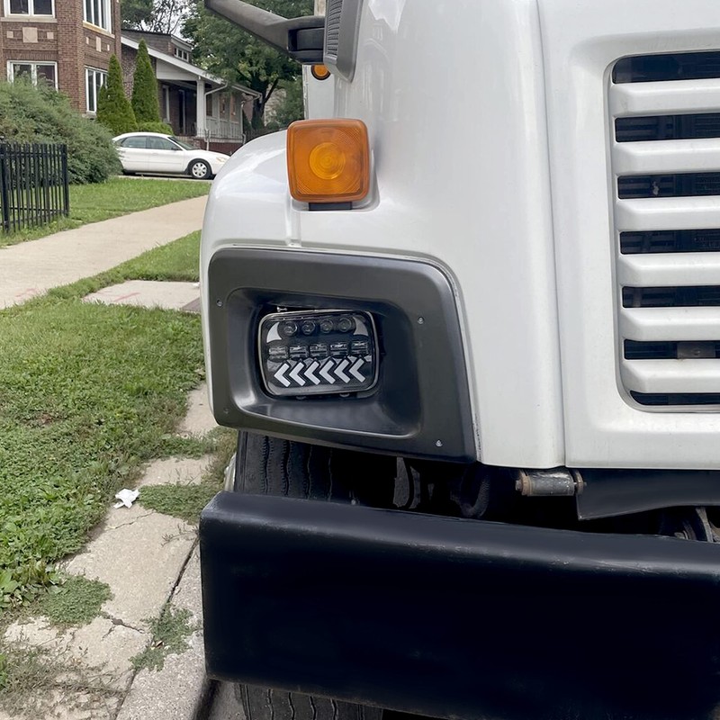 HECASA Passenger Right Headlight Headlamp Bezel Trim Compatible with 2003-2009