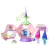 Hasbro B6560EU4 Trollstadt - Poppys Krönungssaal Spielset