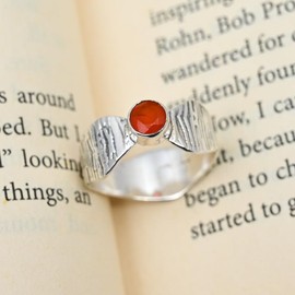 JEWELSTREZORO Facettierter Karneol Edelstein Bandring 925 Sterling Silber Ring Herren & Damen Bandring Geschenkartikel Handgefertigter Schmuck TSR113E_75 (23.9)