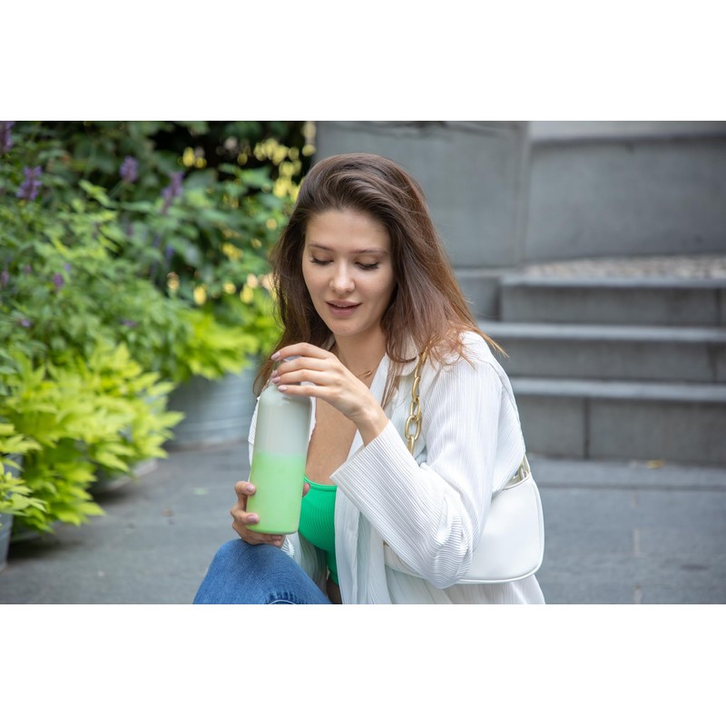 Manna Orbit Color Changing Bottle - 26 Oz - Neon