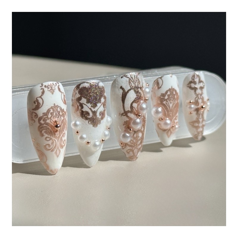 06:45AM, rosy preview |Vintage medieval nails - round square /