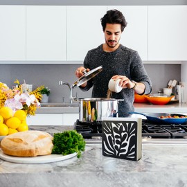 Metal Modern Art Leaves Silhouette Tabletop Napkin Holder For Table/Freestanding Tissue Dispenser