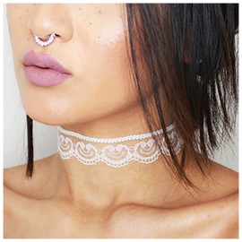 Inilbran Boho Lace Choker Necklace White Lace Choker Necklace Gothic Lace Collar Necklace Vintage Lace Clavicle Necklace Jewellery for Women and Girls