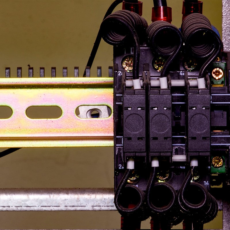 DIN Rail Adapter - LNSYSNS 2 Control Cabinet DIN Rail