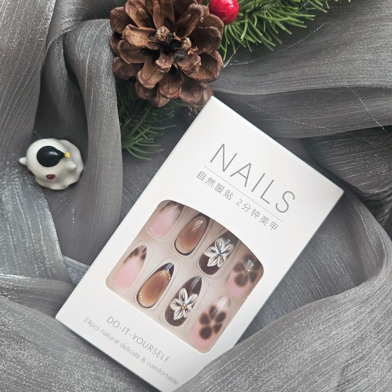 Thanksgiving Day Press on Nails Flowers Fake Nails Short Almond