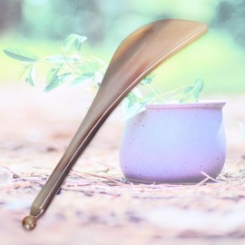 Healifty Guasha Scraping Massage Tool Ox Horn Trigger Point Gua Sha Acupuncture Pen for Dull Swollen Eyes Bag Body Face Spa