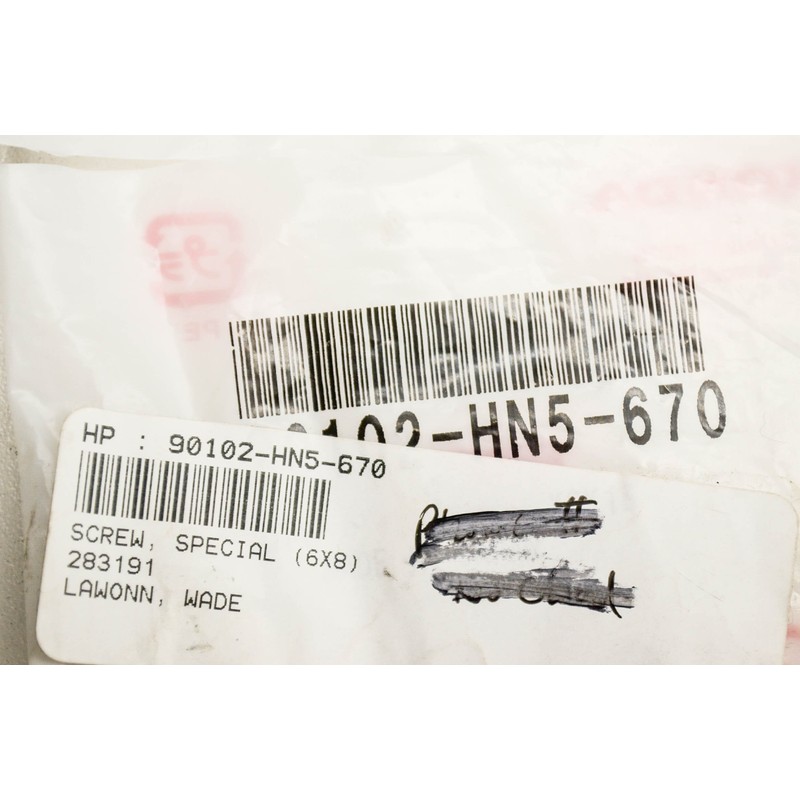 Honda 90102-HN5-670 - Screw, Special (6x8)
