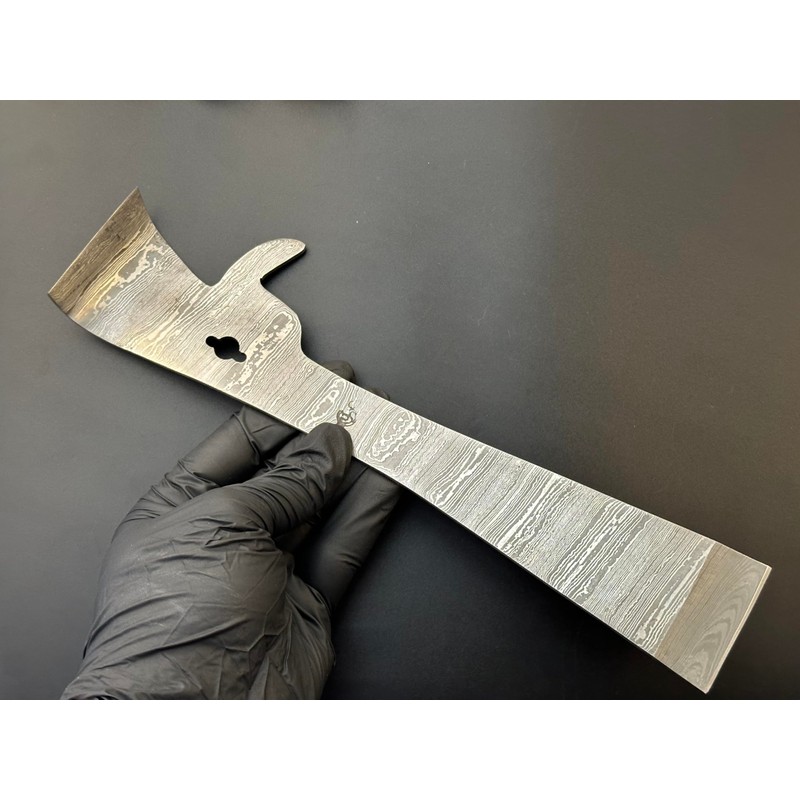 Jayger Hive Tool | Damascus Steel | Heat Treated |