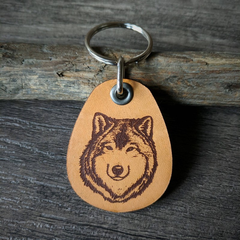 ForLeatherMore - Wolf - Genuine Leather Keychain - Wildlife keychains