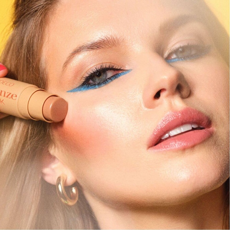 ARTDECO Bronze Stick Cream Bronzer in Pen Shape for a