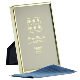 Sixtrees Hartford 1-400-35. Brass Plated Photo Frame for a 5" x 3.5" (127mm x 89mm) Picture - Complete with microfibre polishing cloth.