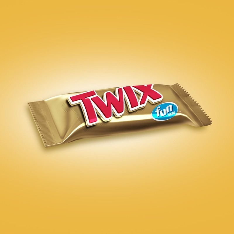 TWIX Fun Size Caramel and Chocolate Cookie Bar Candy, 10.83