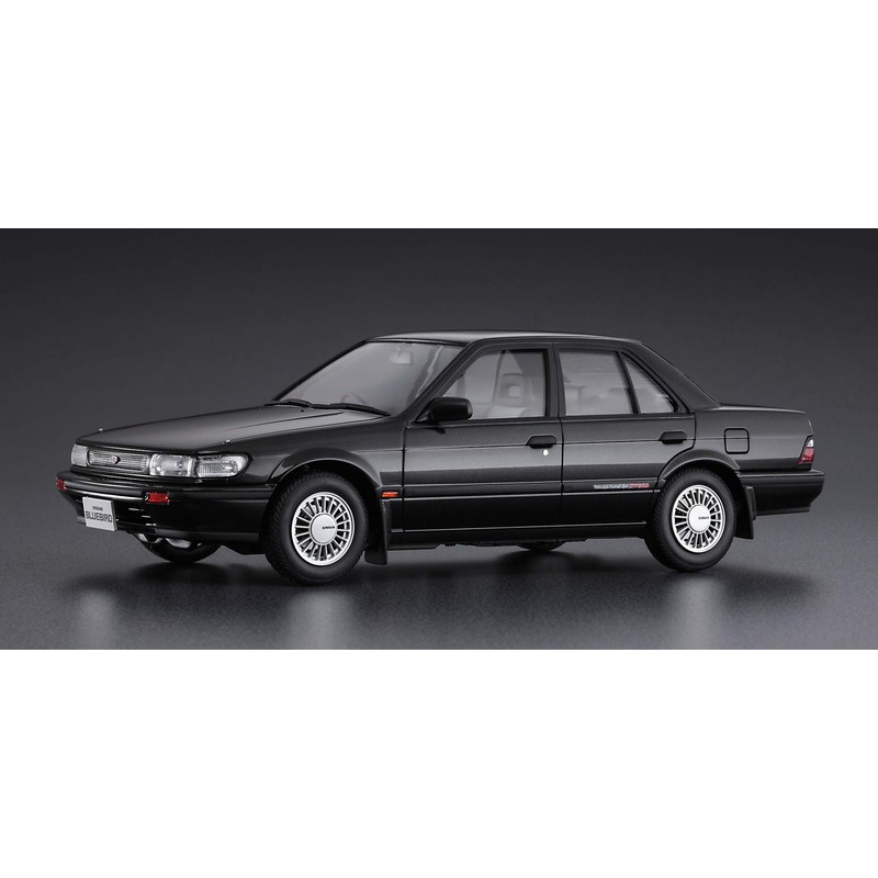 Hasegawa HC33 1/24 Historic Car Series Nissan Bluebird 4-Door Sedan