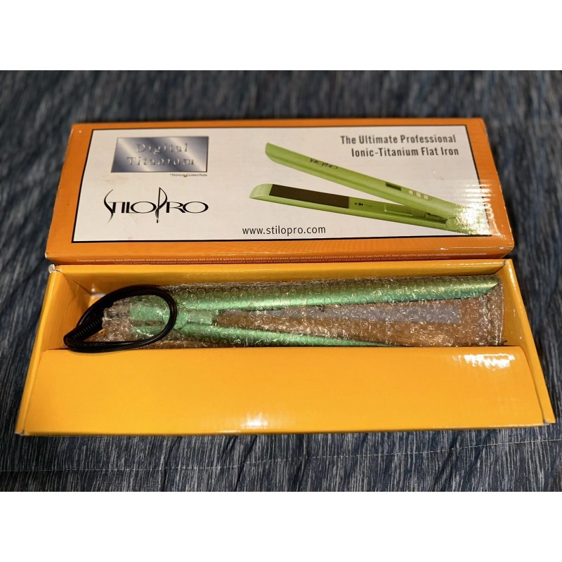 StiloPro Professional Ionic Titanium Flat Iron Digital 400ºF