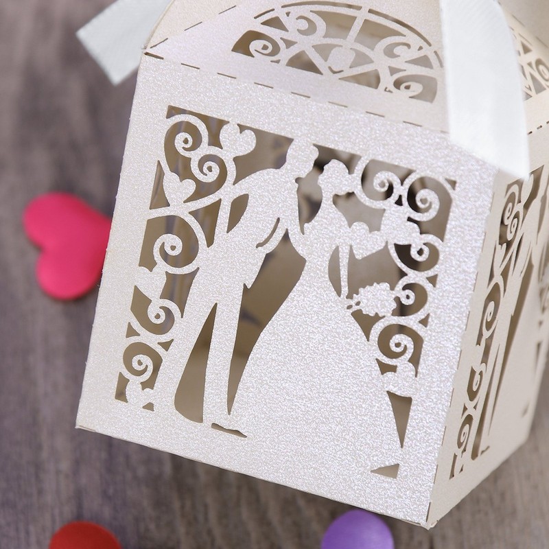 Tinksky 100pcs Wedding Candy Boxes Couple Design Luxury Lase Cut