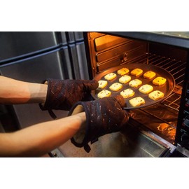 Comius Sharp Oven Gloves, Cotton, Non-Slip Kitchen Oven Gloves, Heat Resistant, Oven Gloves, Pot Holder for Cooking, Baking, Barbecue, Black, 1 Pair