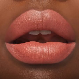 Labial MAC MACXIMAL Silky Matte 12 Horas  Tono Mocha  Cobertura Total Mate Sedoso  Enriquecido con Mantecas                                           