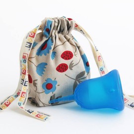 【 月経カップ 】 初めてでも使いやすい生理カップ スクーンカップ 濃青 サイズ1（未経産婦用）