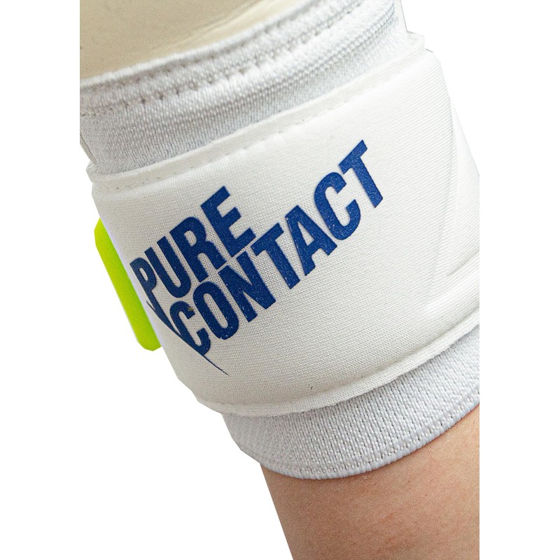Reusch Children's Goalkeeper Gloves, Strong Grip and Ergonomic Fit