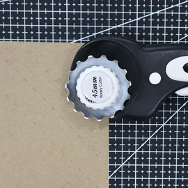 Headley Tools 45 mm Rotary Crochet Edge Skip Blades Comes with Storage Case Fits Olfa Fiskars Cutters- Pack of 5(45MM Skip, 15 Teeth)