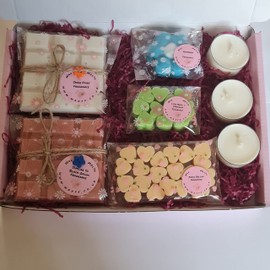 Waxys strong scented mystery wax melt box