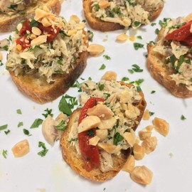 Matiz España Bonito Del Norte, 4 Ounce, White Meat Tuna in Olive Oil (1 Tin)