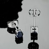 Aretes de acero 316L con zafiro azul de 4 puntas