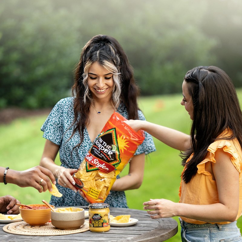 On The Border Salsa Con Queso, 4 ct, 15.5 oz