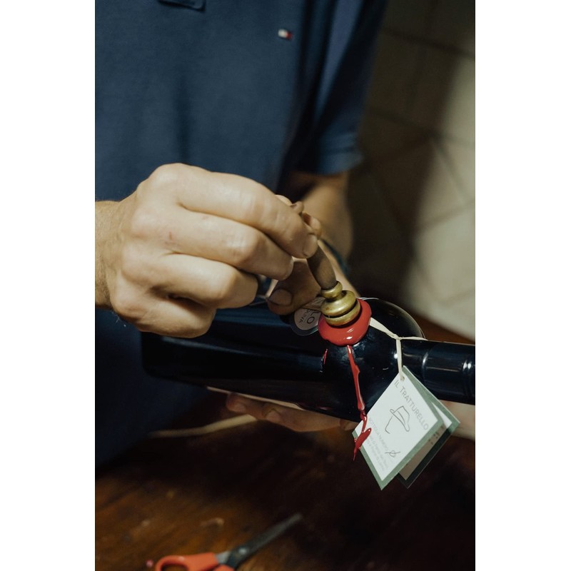 Il Tratturello Extra Virgin Olive Oil - Molise, Italy -