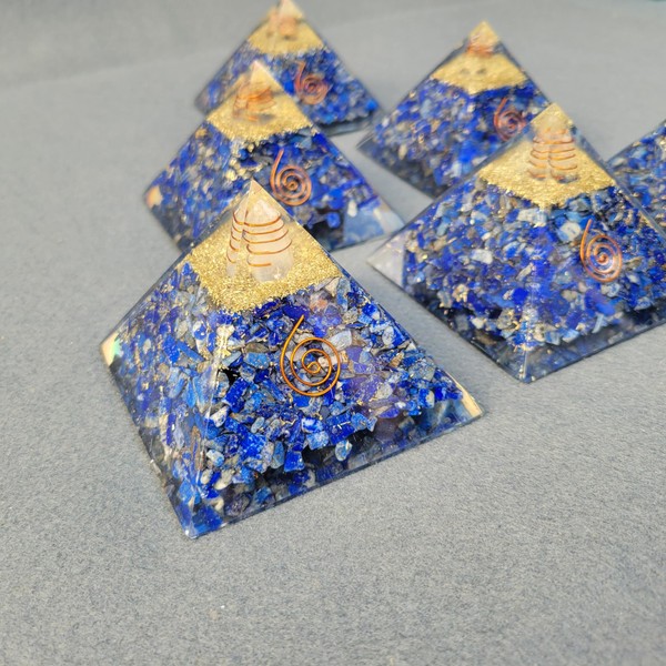 Harmoniekraft Agate Orgonit Pyramide XL groß blau Lapis Lazuli 90-95mm