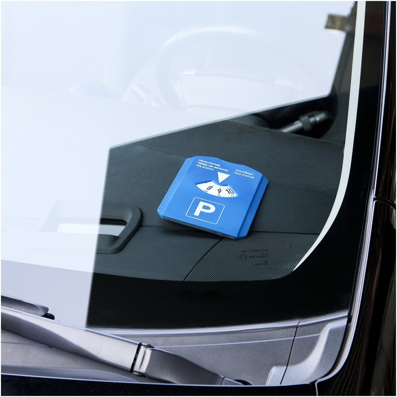 Bullet 5-In-1 Parking Disk (15.5 x 11.8 x 0.6 cm)