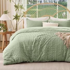 FreshCulture Sage Green Duvet Cover Queen Size, 3-Piece Seersucker Duvet Cover Set, Ultra Soft Microfiber Bedding for All Seasons, Zipper Closure & Corner Ties(90"x90" + 2 PillowSham 20"x26")