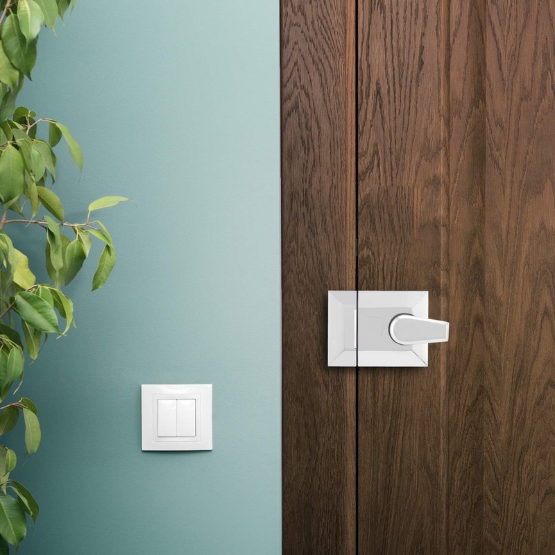Narrow Deadlocking Night Latch 40mm, Complete with Rim Cylinder and