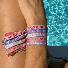 happymaker - Boho Armband Damen, Stoffarmband mit Statement - Sea Vitamin - im Surfer Style Damen, wasserfest und handmade, Sommer Schmuck, Festival Outfit