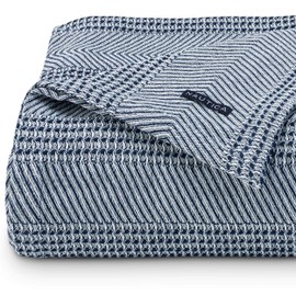 Nautica | Chevron Stripe Collection | 100% Cotton Blanket, Perfect For All Seasons, Pre-Washed For Extra Softness, Easy Care Machine Washable, Twin, Navy