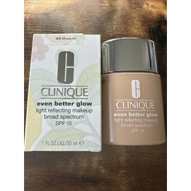 Clinique Even Better Glow Spf 15 Light Reflecting Make Up (WN 04 BONE) 1oz/30ml