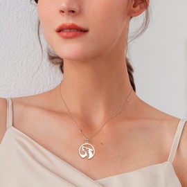 TEAMER Stainless Steel Hollow Wolf Necklace Lonely Howler Wolf Animal Necklace Punk Vintage Jewelry for Women, Stainless Steel