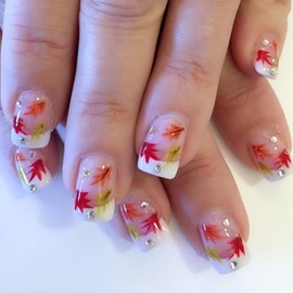 Vopintpy Maple Leaf Thanksgiving Press on Nails Short Square Fake Nails White French Tip Acrylic Nails Autumn Maple Leaves Glue on Nails with Rhinestones Design Reusable Stick on Nails for Women